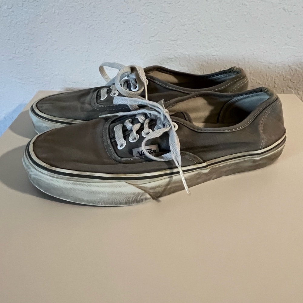 Gray authentic van sneakers